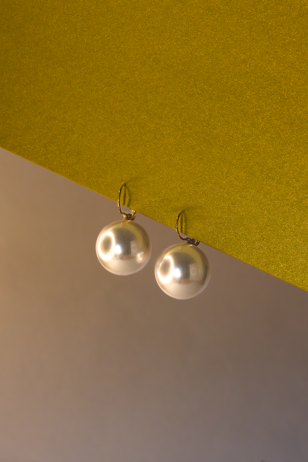 Gold Pearl Drop